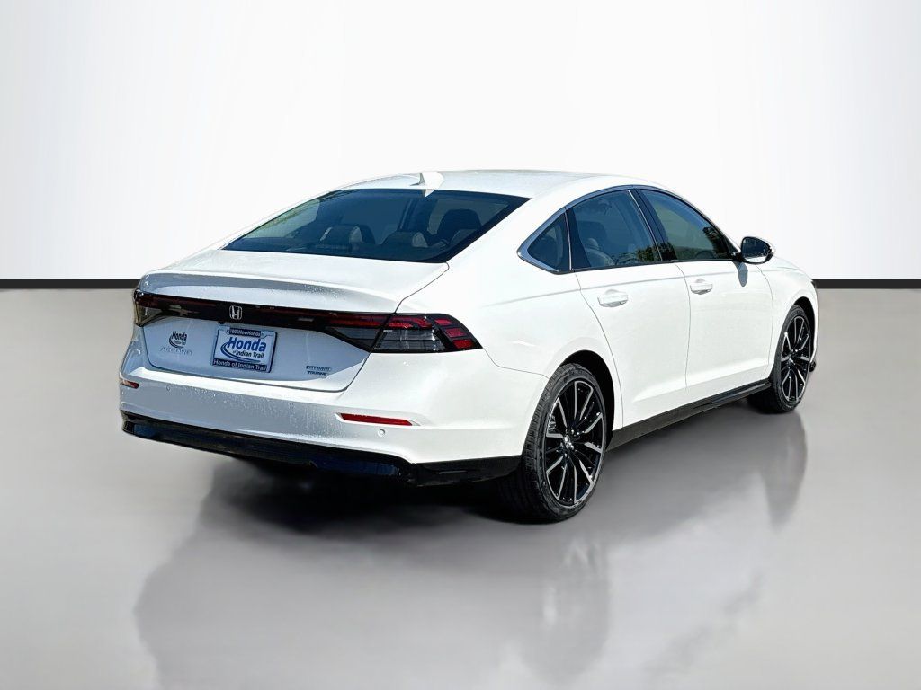 New 2026 Honda Accord Touring image 9
