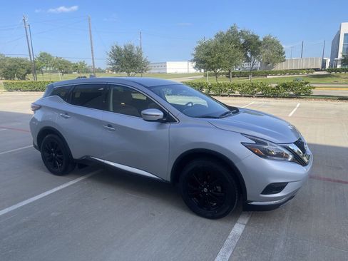 Used 2018 Nissan Murano S FWD image 10