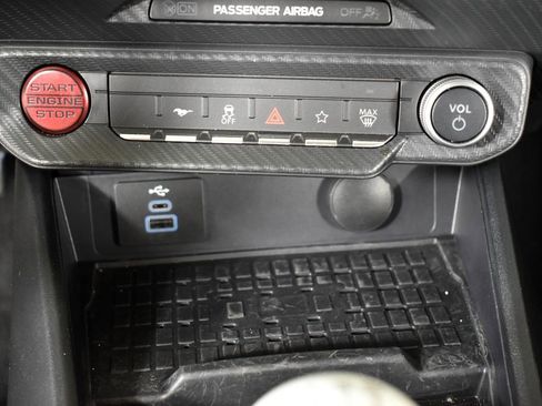 Used 2024 Ford Mustang GT Premium image 31