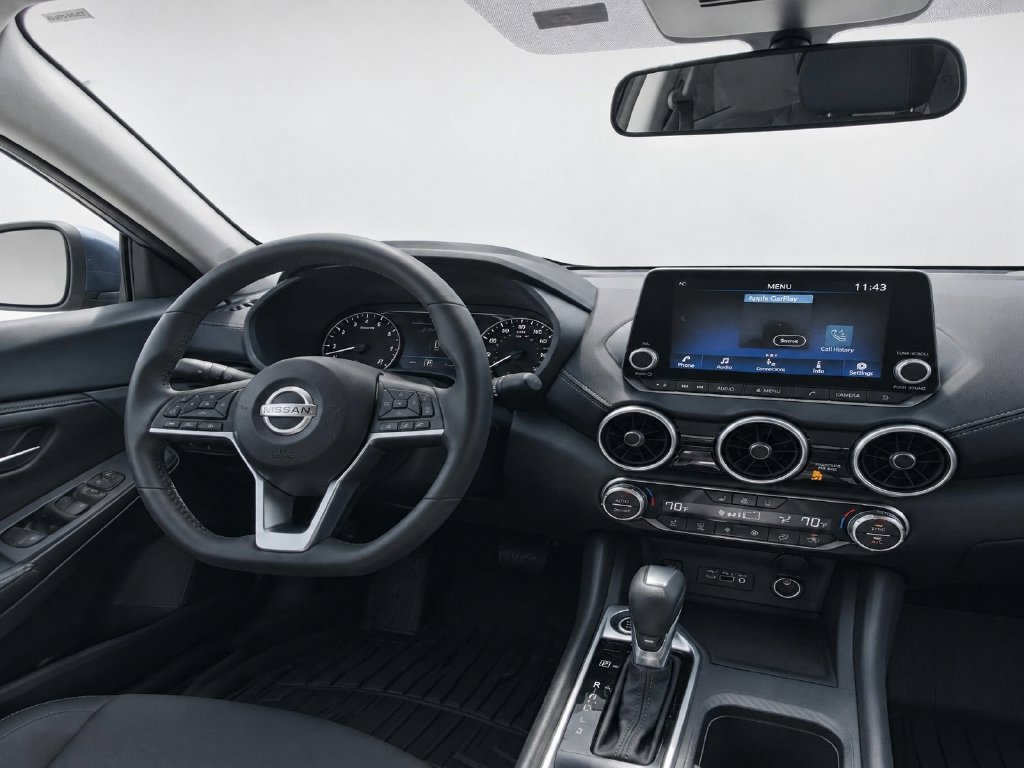 Used 2025 Nissan Sentra SV w/ All-Weather Package FWD image 24
