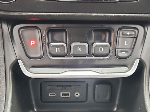 Used 2020 GMC Terrain SLT w/ Preferred Package FWD image 17