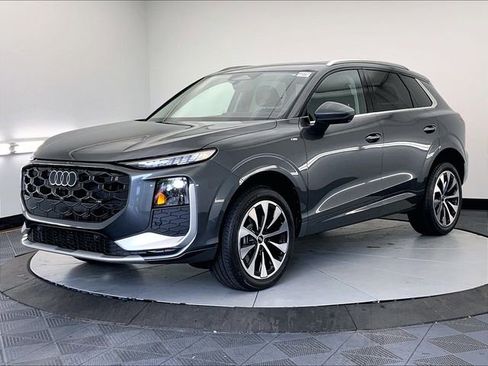 New 2026 Audi Q3 quattro 2.0T AWD/4WD image 1