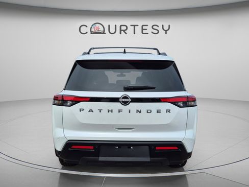 New 2026 Nissan Pathfinder SV w/ Cargo Package FWD image 5