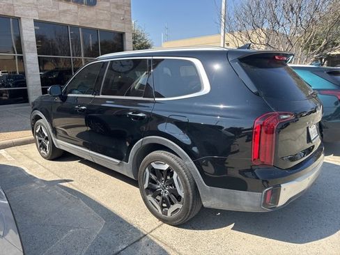Used 2024 Kia Telluride S w/ S Sunroof Package image 2