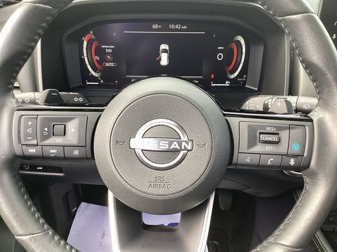 Used 2024 Nissan Rogue Platinum w/ Platinum Premium Package AWD/4WD image 12