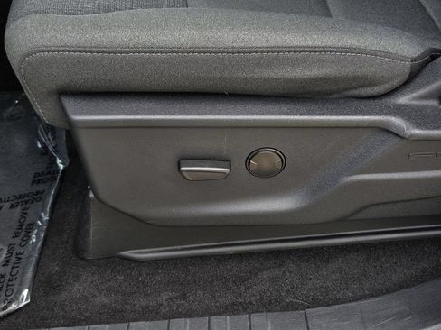 Used 2025 Ford F150 XLT AWD/4WD image 28