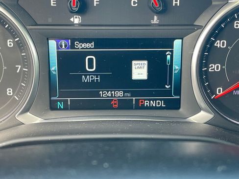 Used 2019 GMC Acadia SLT image 3