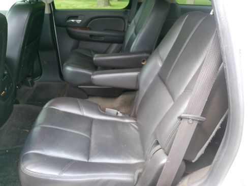 Used 2009 GMC Yukon SLT AWD/4WD image 10
