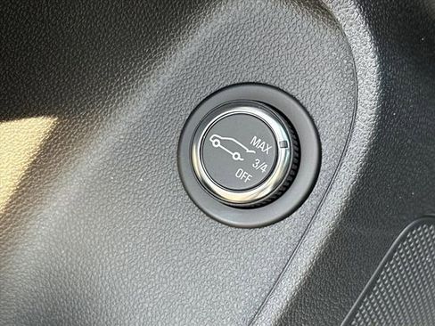 New 2026 Buick Envista Sport Touring FWD image 24
