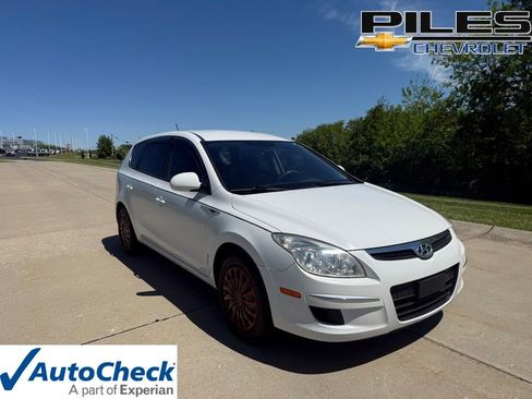 Used 2010 Hyundai Elantra GLS FWD image 1