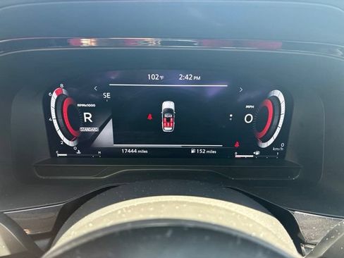Used 2024 Nissan Pathfinder Platinum FWD image 27