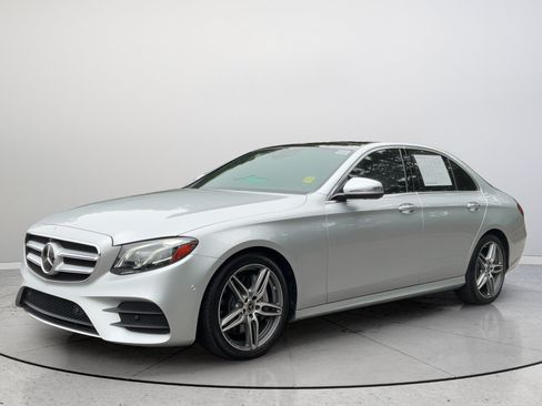 Used 2020 Mercedes-Benz E 350 Sedan w/ Driver Assistance Package image 4