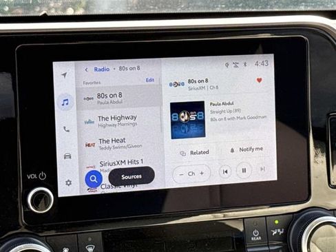 Used 2023 Toyota Highlander XLE image 20