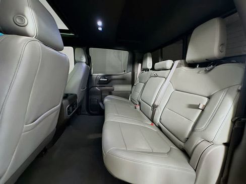 Used 2021 GMC Sierra 1500 SLT w/ SLT Premium Plus Package AWD/4WD image 14