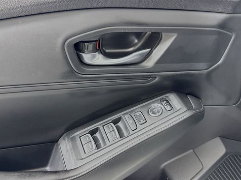 Used 2023 Honda Accord Sport image 11