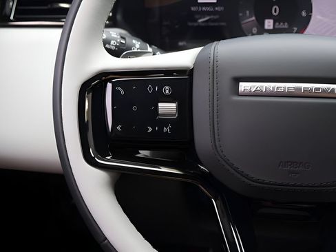 New 2026 Land Rover Range Rover Velar Dynamic SE AWD/4WD image 20