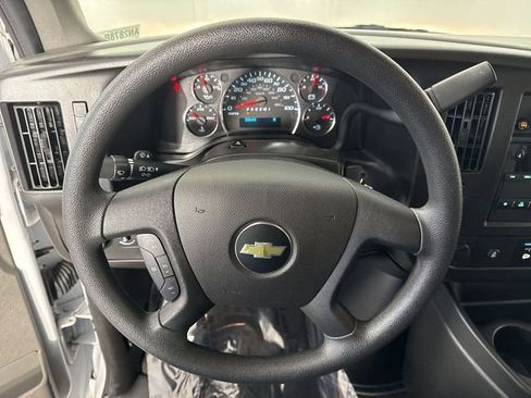 Used 2024 Chevrolet Express 3500 LT w/ LT Preferred Equipment Group RWD image 14