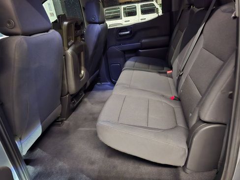 Used 2020 Chevrolet Silverado 1500 Custom w/ Custom Value Package RWD image 31