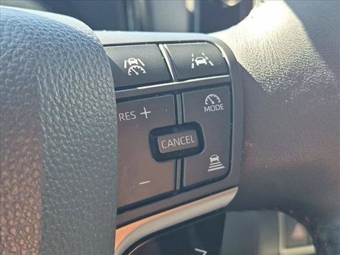 Used 2026 Toyota Camry XLE AWD/4WD image 15