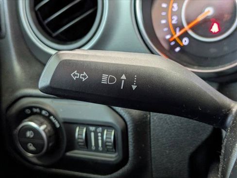 Used 2022 Jeep Gladiator Sport AWD/4WD image 7