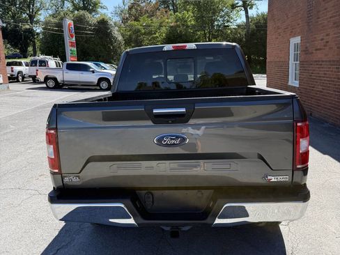 Used 2019 Ford F150 XLT w/ Equipment Group 302A Luxury AWD/4WD image 4
