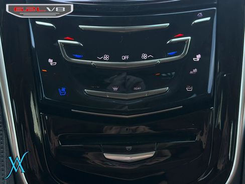 Used 2019 Cadillac Escalade Luxury AWD/4WD image 36