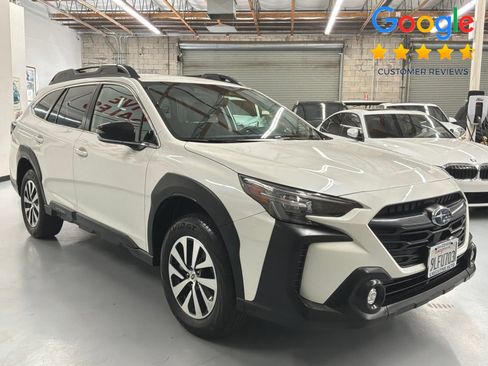 Used 2024 Subaru Outback Premium AWD/4WD image 3