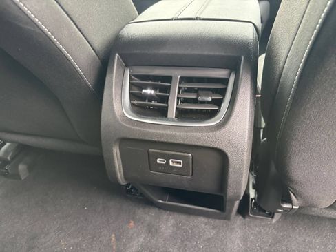 Used 2025 Chevrolet Blazer LT FWD image 24