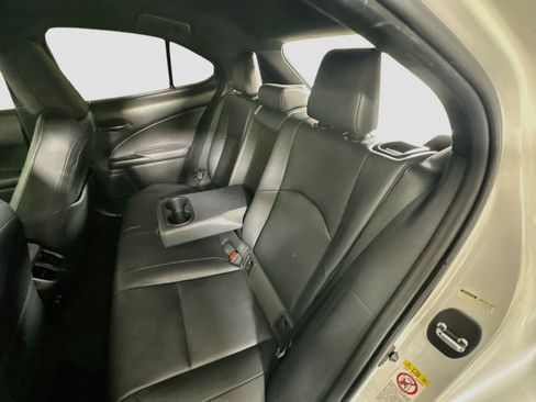 Used 2019 Lexus UX 200 w/ Premium Package FWD image 28