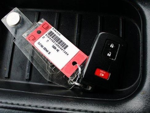 Used 2021 Toyota Tundra Platinum image 23