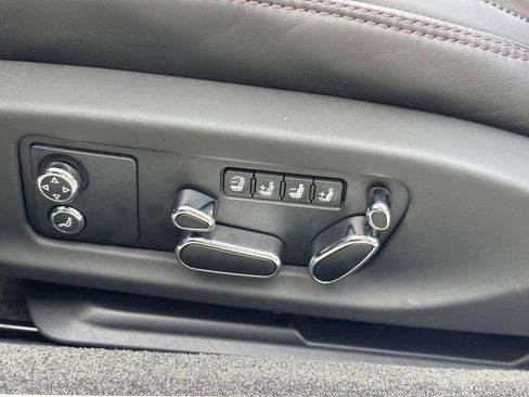 Used 2024 Bentley Continental GT image 38