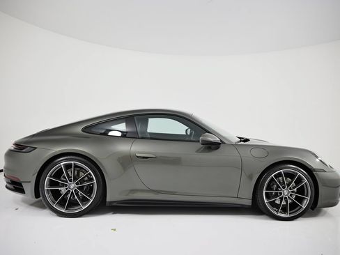 Certified 2022 Porsche 911 Carrera RWD image 8