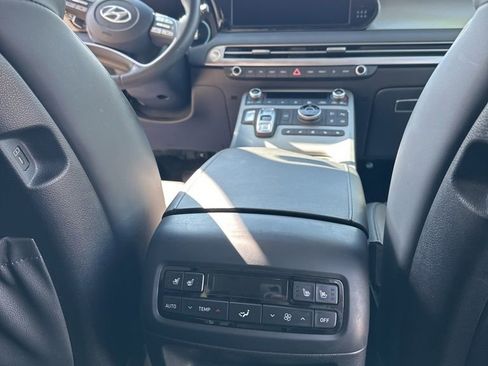 Used 2023 Hyundai Palisade SEL AWD/4WD image 17