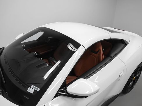Certified 2019 Ferrari Portofino RWD image 79