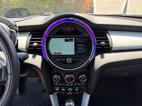 Used 2018 MINI Cooper 2-Door Hardtop FWD image 20