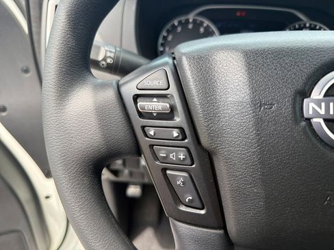 Used 2025 Nissan Frontier SV RWD image 22
