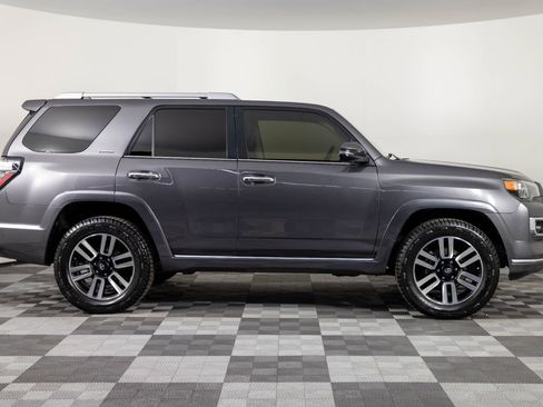 Used 2015 Toyota 4Runner Limited image 9