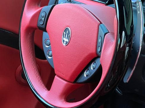 Used 2017 Maserati GranTurismo Sport RWD image 31