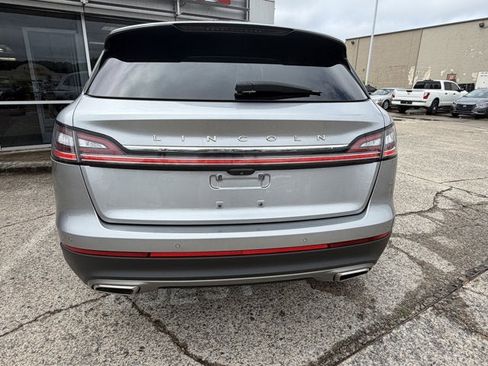 Used 2021 Lincoln Nautilus FWD w/ Equipment Group 101A image 8