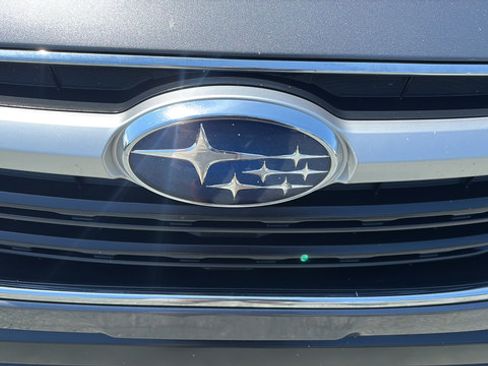 Used 2022 Subaru Outback Premium AWD/4WD image 10