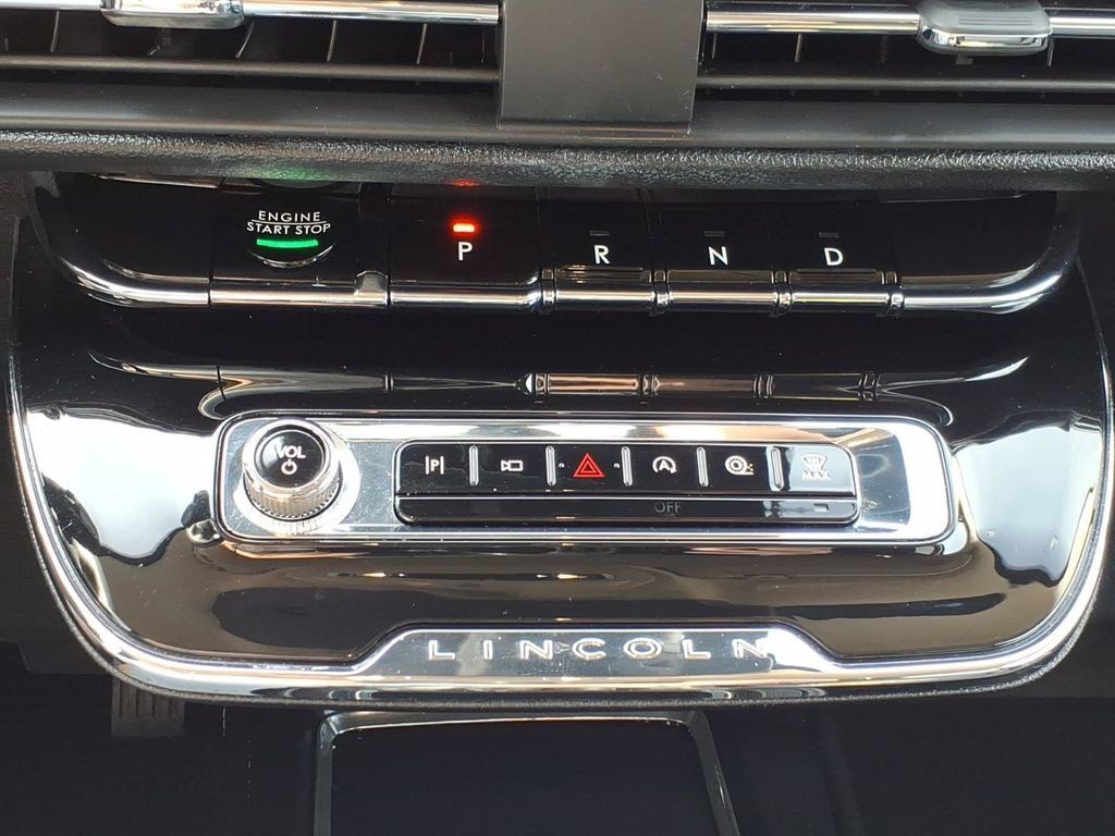 Used 2023 Lincoln Corsair FWD image 13