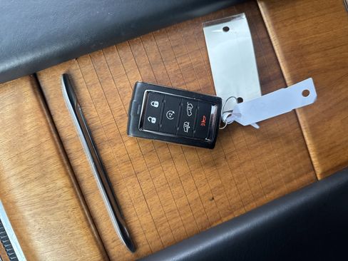 Used 2023 Jeep Grand Wagoneer L Series III image 31