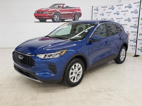 Certified 2023 Ford Escape Active w/ Tech Pack #2 AWD/4WD image 3
