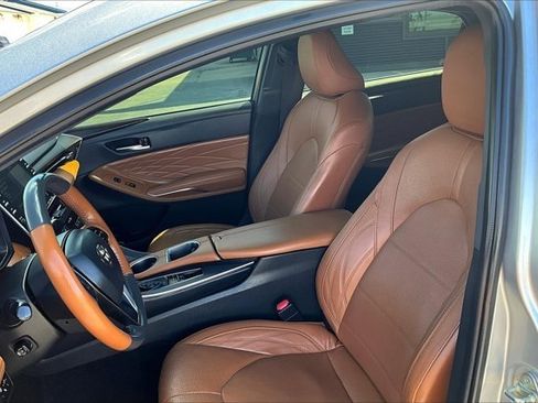 Used 2020 Toyota Avalon Limited image 20