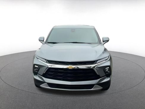 Used 2025 Chevrolet Blazer LT image 4