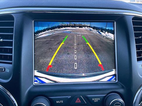 Used 2018 Jeep Grand Cherokee Limited image 14