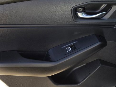 Used 2023 Honda Accord LX image 9