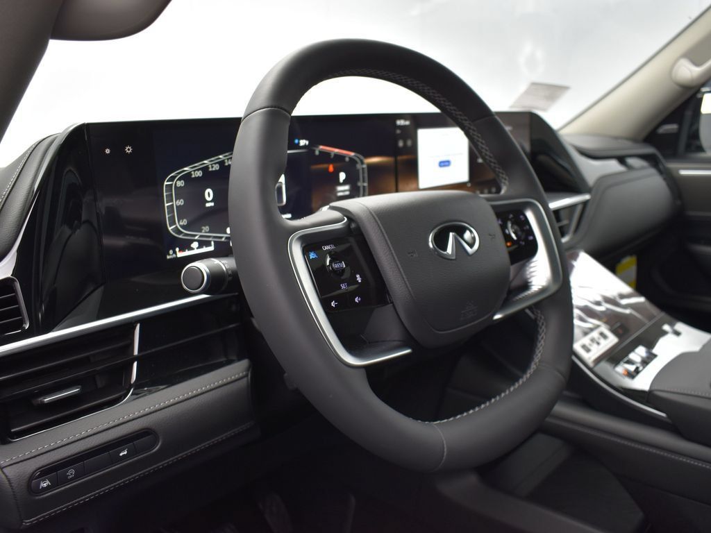 Used 2025 INFINITI QX80 Pure RWD image 12