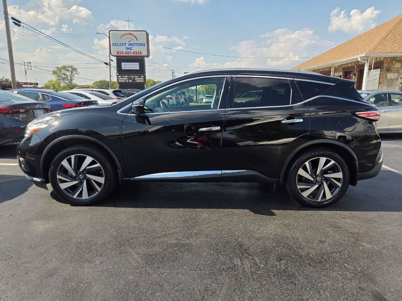 Used 2018 Nissan Murano Platinum w/ Cargo Package FWD image 3