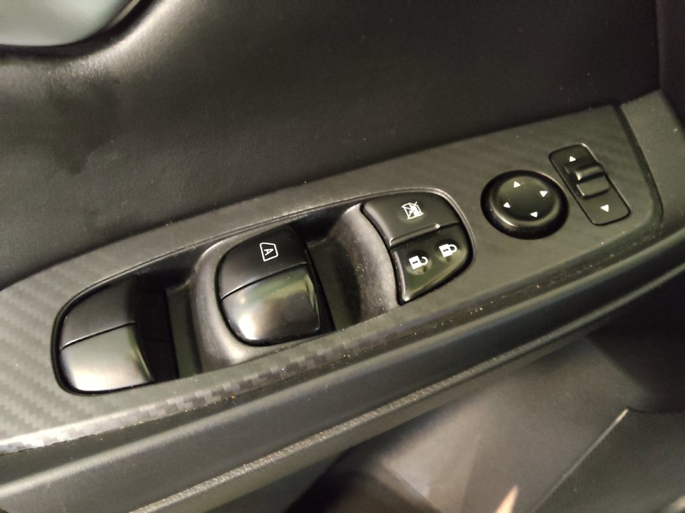 Used 2024 Nissan Sentra SV FWD image 27